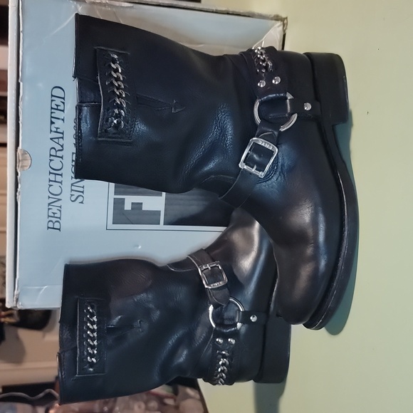 Frye Jenna Chain Moto Boot - Picture 5 of 16